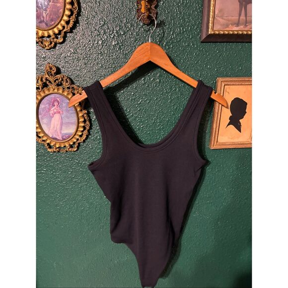 Nuuds Tops - Nuuds Black Bodysuit Ribbed Sz Medium